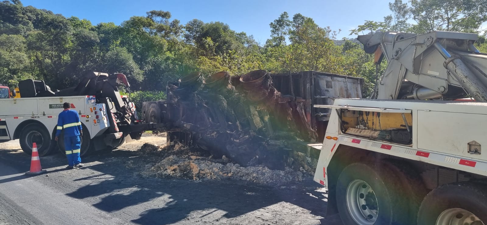 Trecho da BR-277 é bloqueado preventivamente até segunda-feira (9) entre  Curitiba e Paranaguá