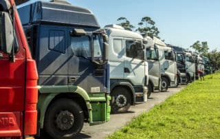 A Receita Estadual do Paraná fez um alerta sobre a isenção da tarifa de pedágio sobre eixos suspensos vazios. Os motoristas de veículos de carga precisam dar baixa no chamado Manifesto Eletrônico de Documentos Fiscais (MDF-e), que é feito via aplicativo.